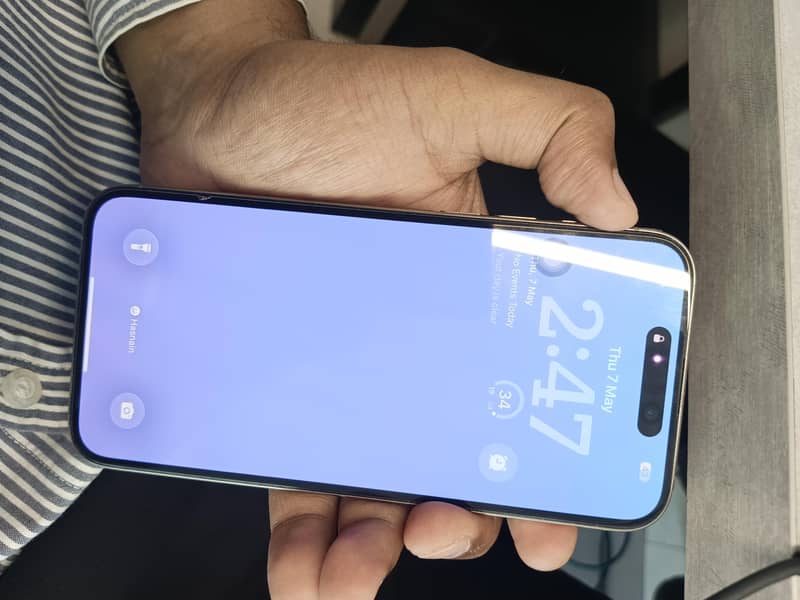 iphone 15 pro max 3