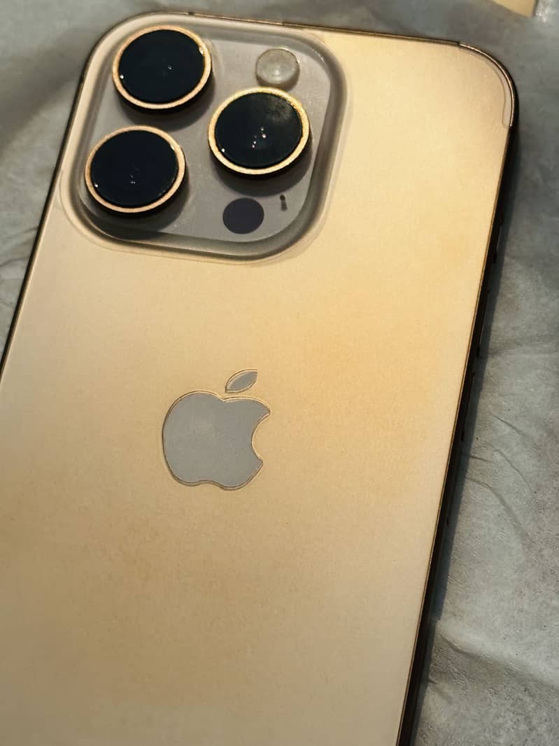 IPHONE 16 pro JV 1