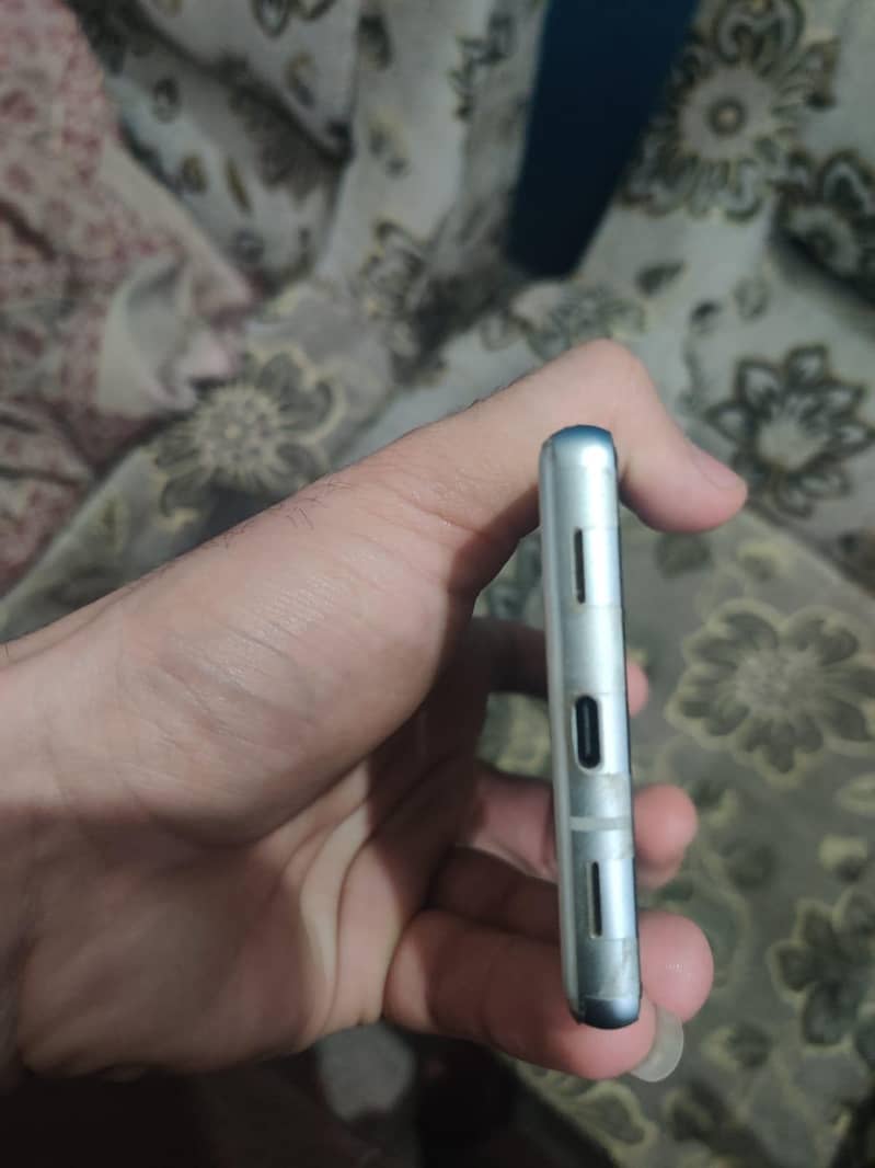pixel 7A 3