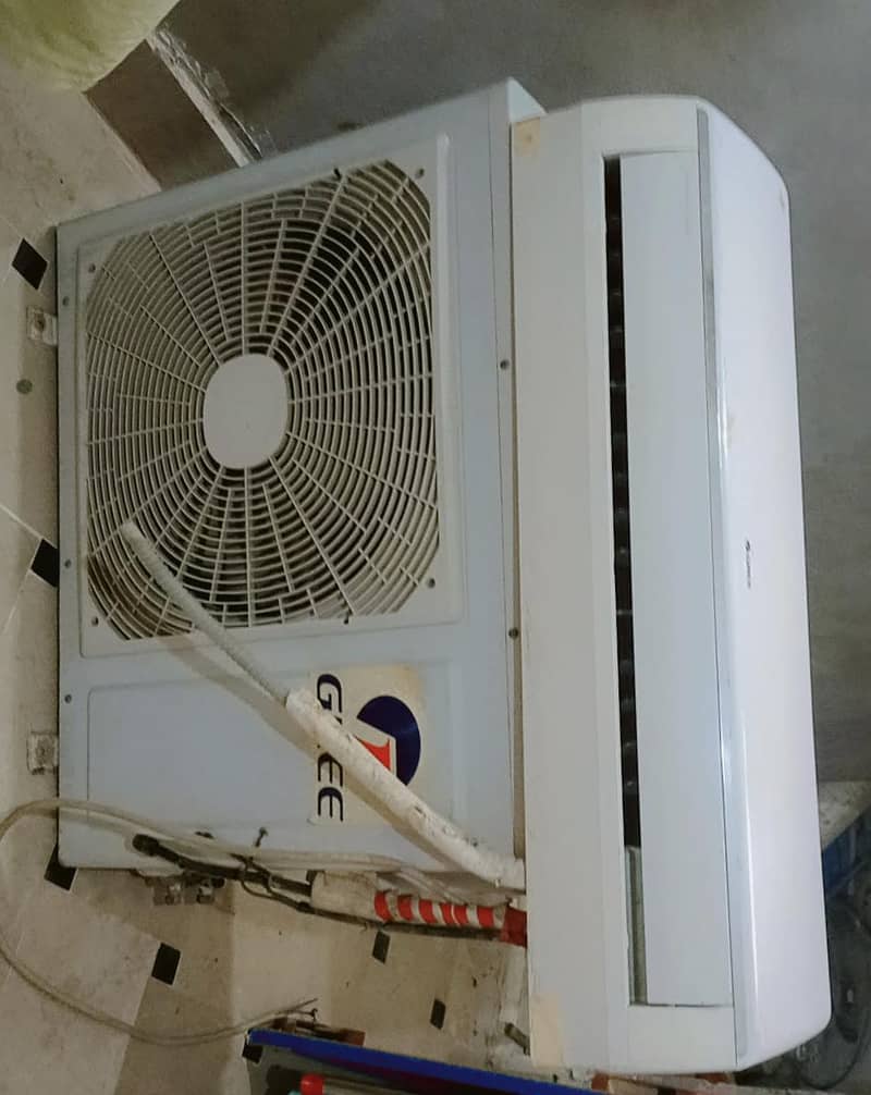 Room Ac 4