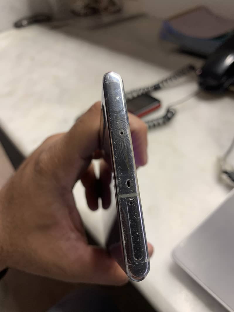 Samsung Mobile Note 10 Plus 3