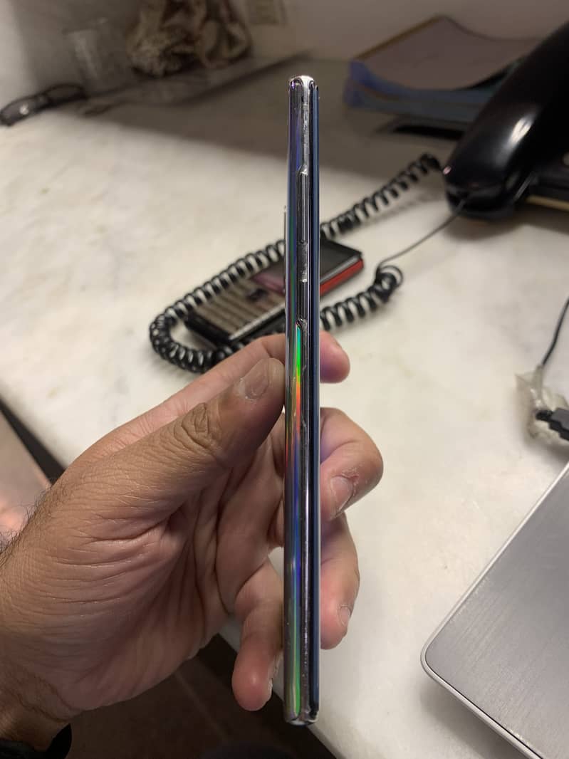 Samsung Mobile Note 10 Plus 4