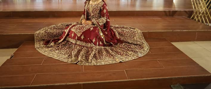 Barat farshi lehnga with tail