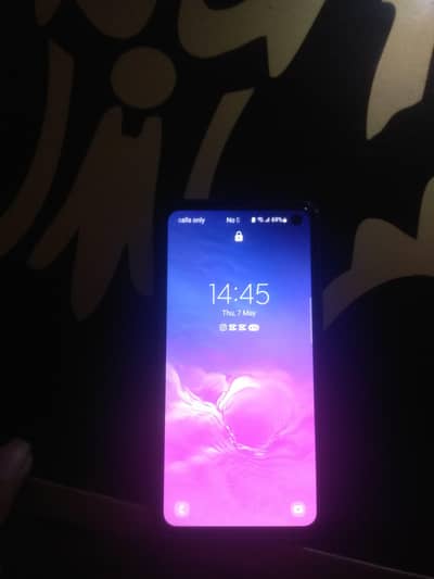 SAMSUNG S10e in a good price