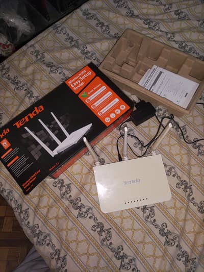 tenda f3 3 antina router with box and adapter