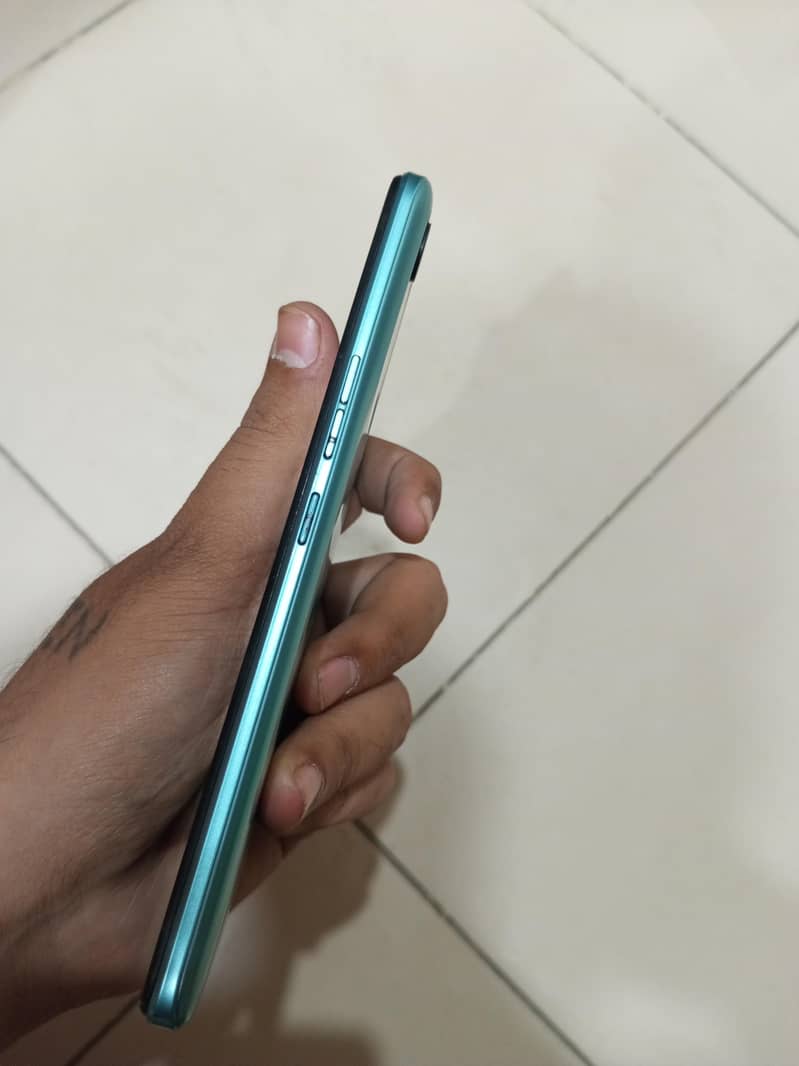 techno spark 8c 3