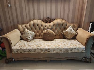 7 Seater Sofa Set NEW CONDITION