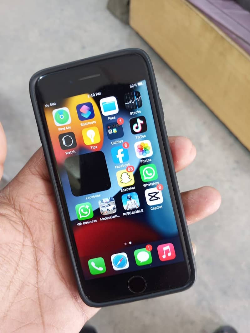 Apple iPhone 7 Plus 3