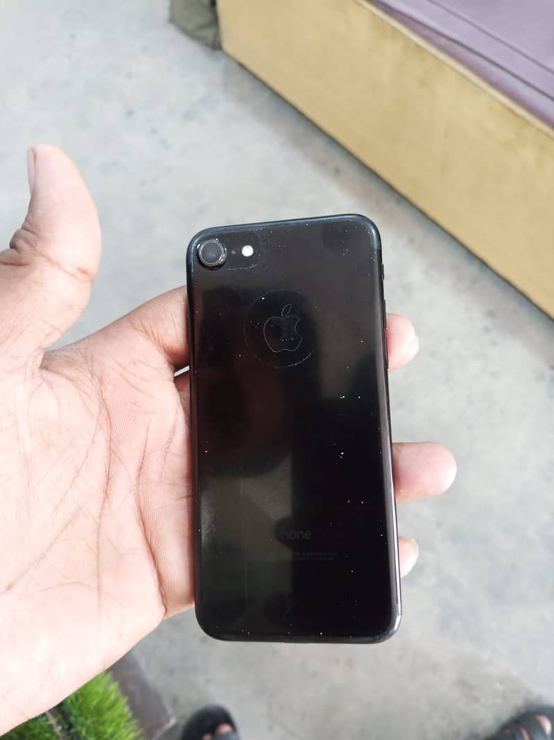 Apple iPhone 7 Plus 4