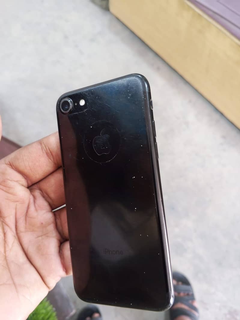 Apple iPhone 7 Plus 10