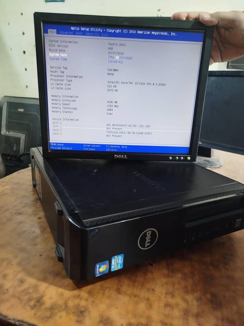 dell pc with lcd 2