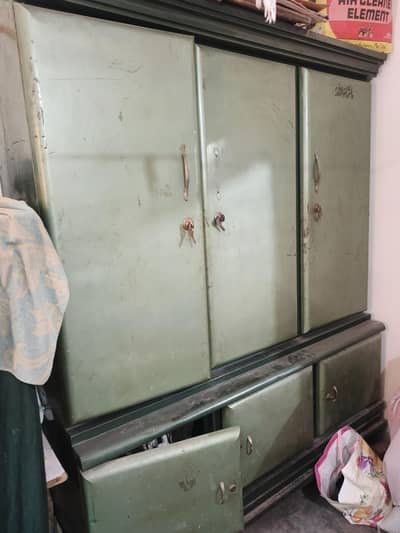 Iron Safe almari