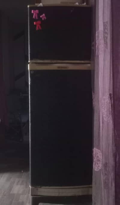dawlance fridge for sell
