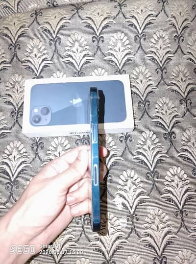 i phone 13 simple