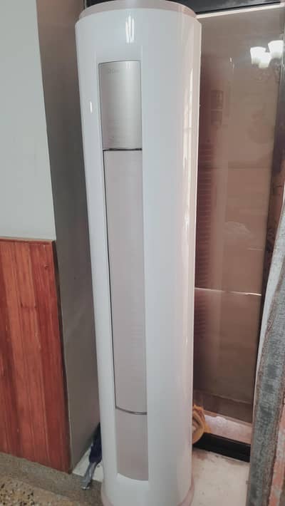 Dawlance Gallant 2 Ton Floor Standing AC Slightly Used