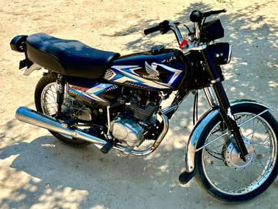 Honda black 2018 model