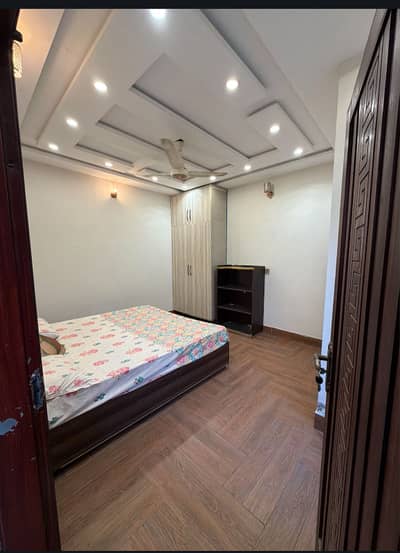 Room For Rent Sharing Girls