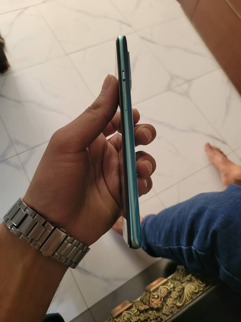 one plus 8T 6