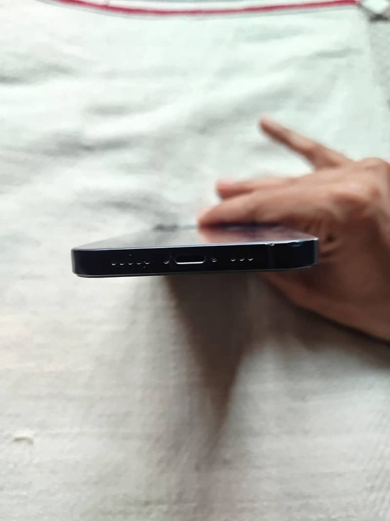 iphone 12 3