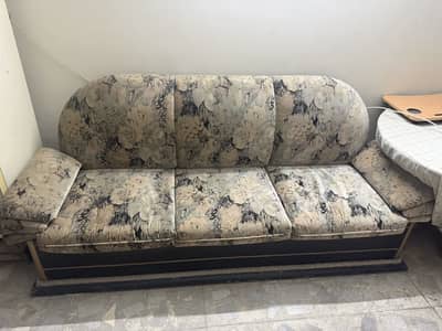 5 seater sofa set.