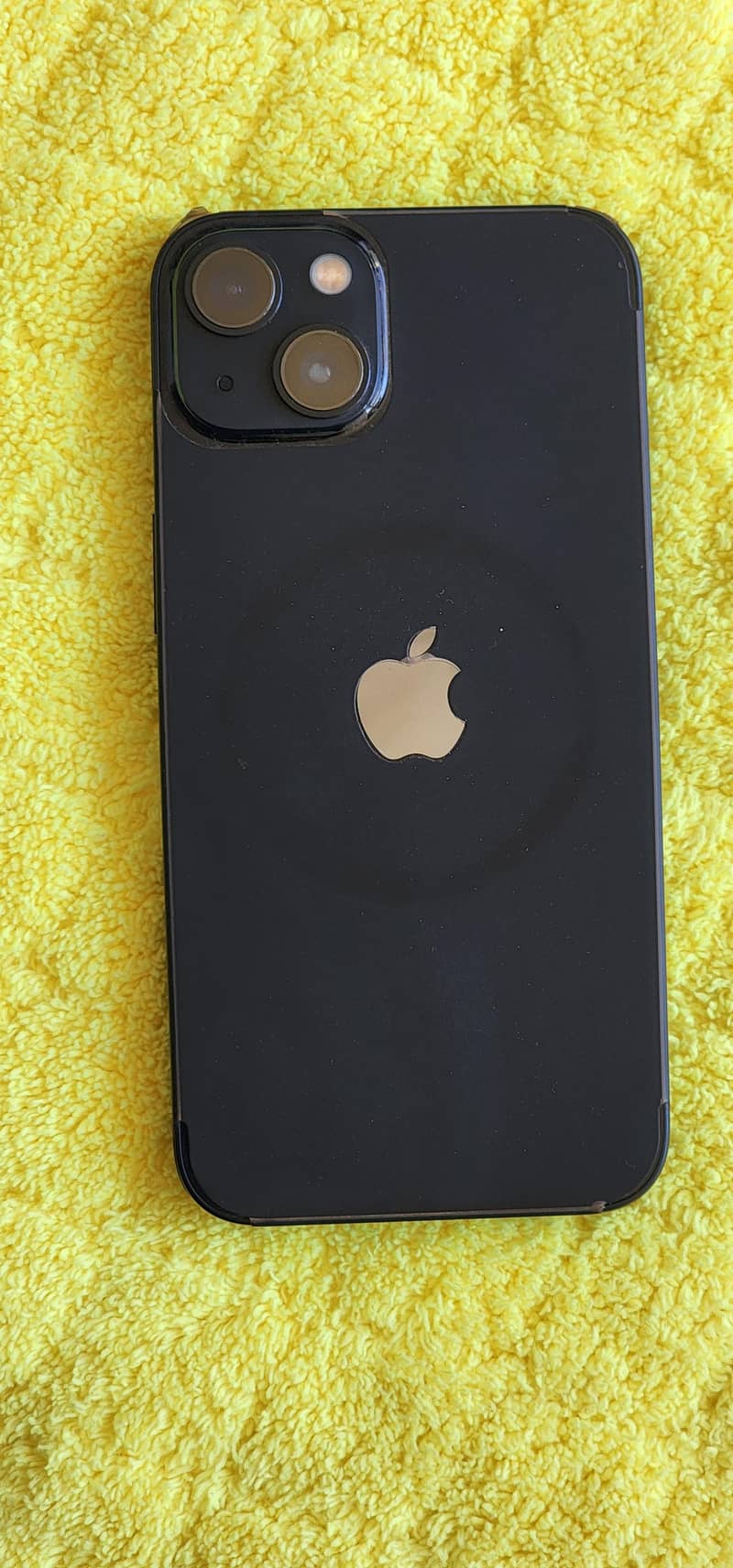 iPhone 13 0