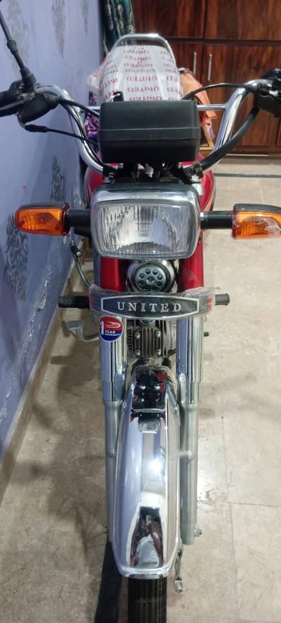 urgent sale krni he just showroom sy ghr tk ai he
