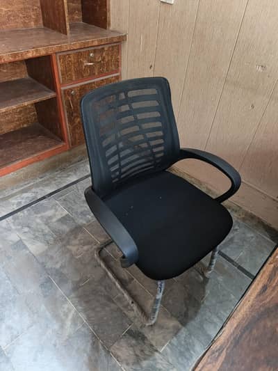 Office table and  chairs for sale