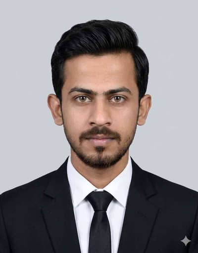 saad senior graphic designer 