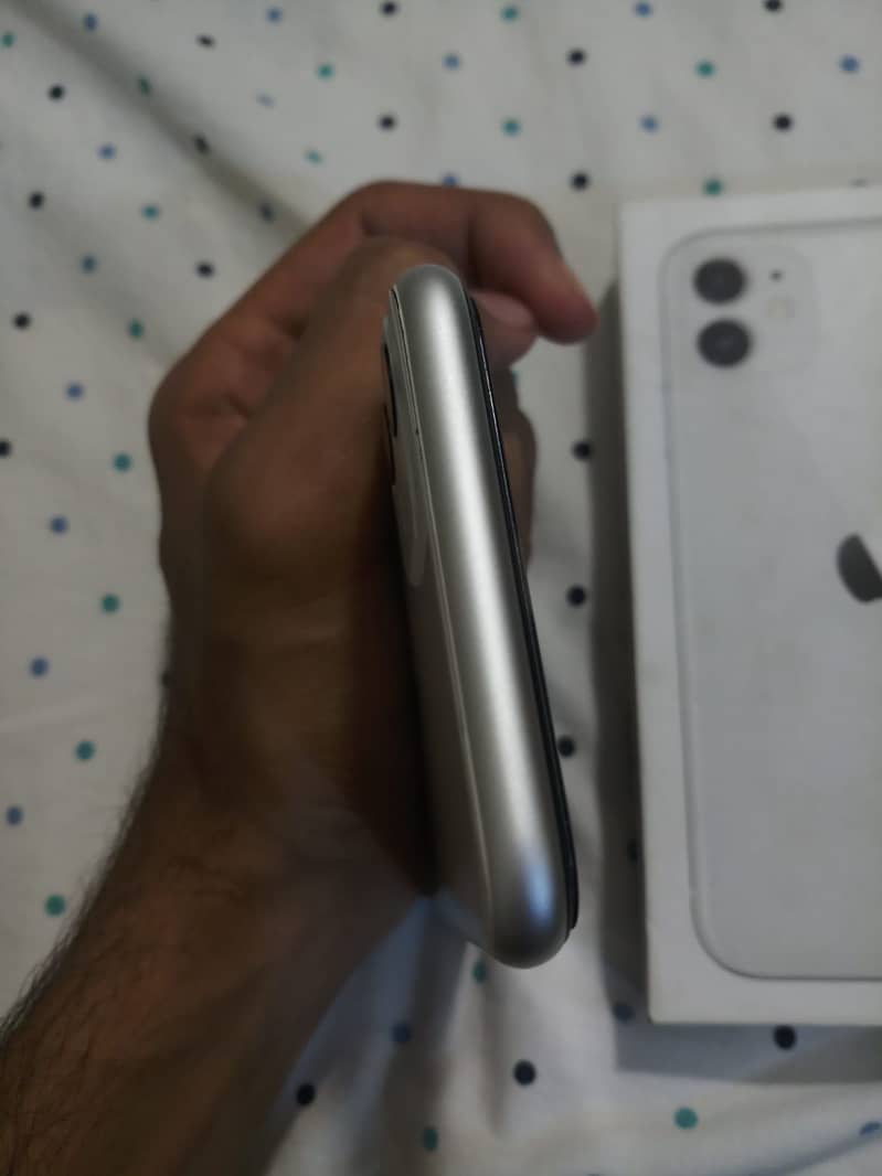 Iphone 11 4