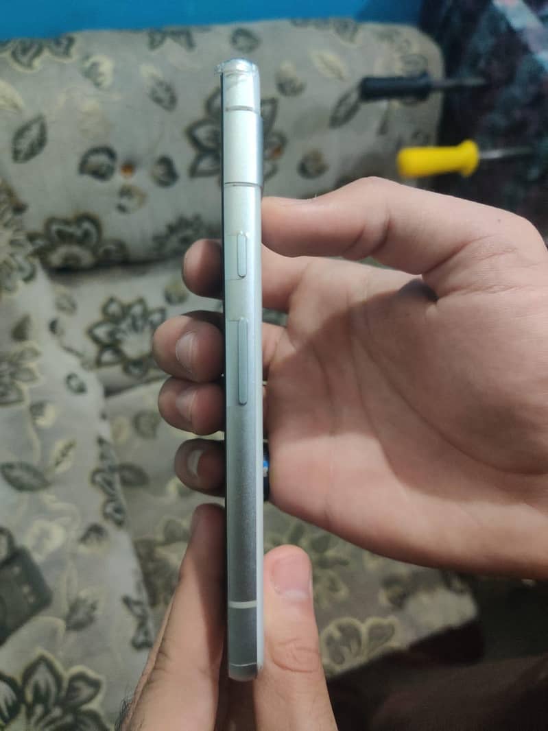 Google pixel 7A 8