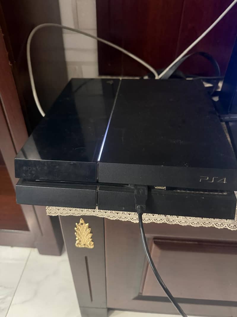 play station 4 0