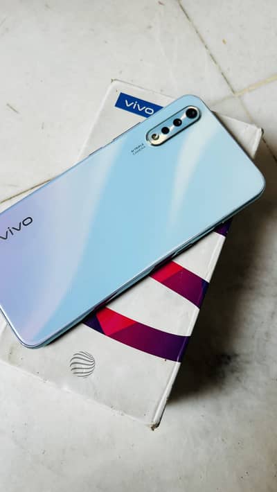 Vivo 1907–19 10/8
