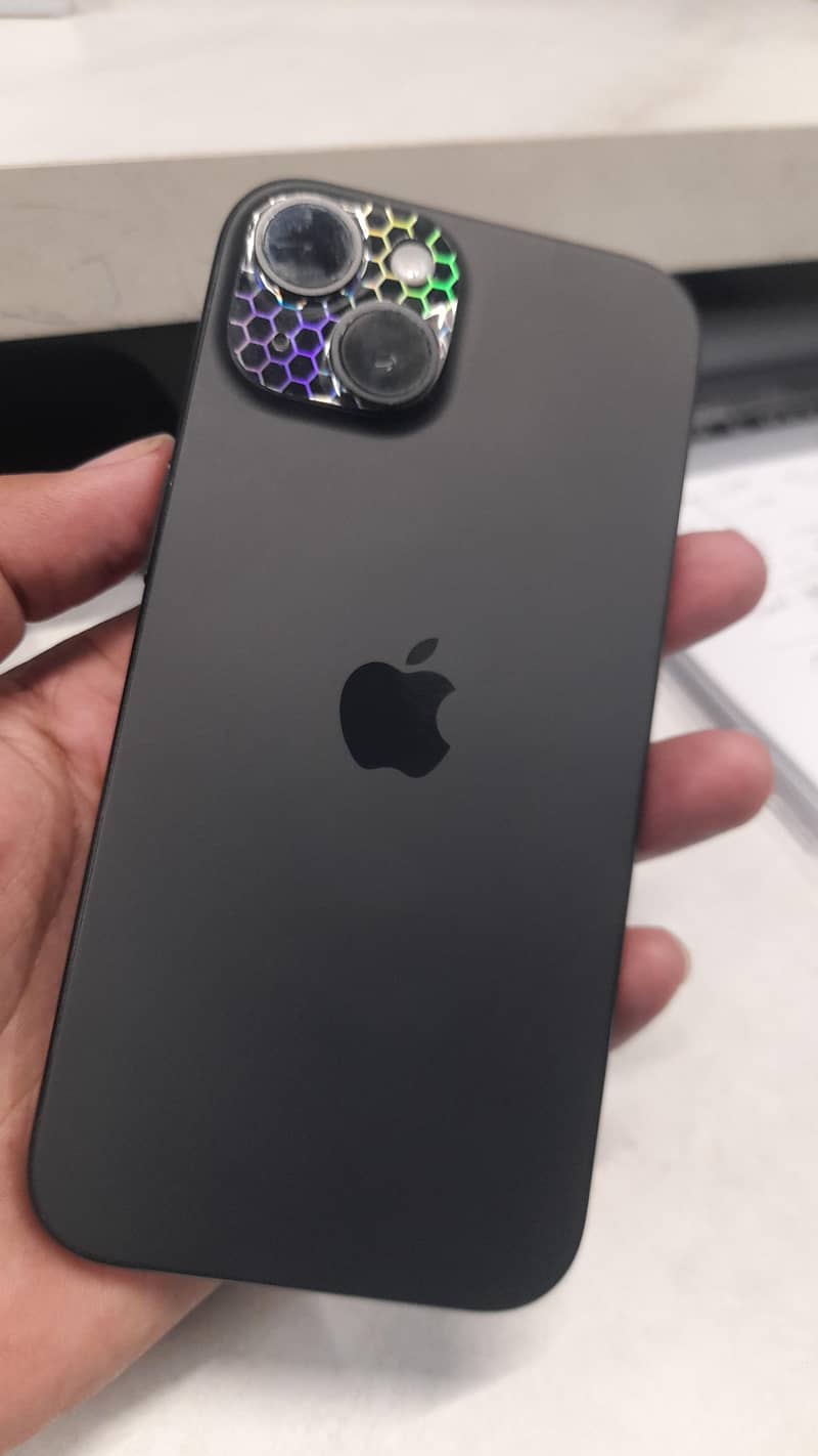 iPhone 15 2