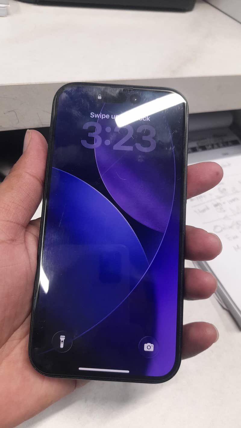 iPhone 15 3