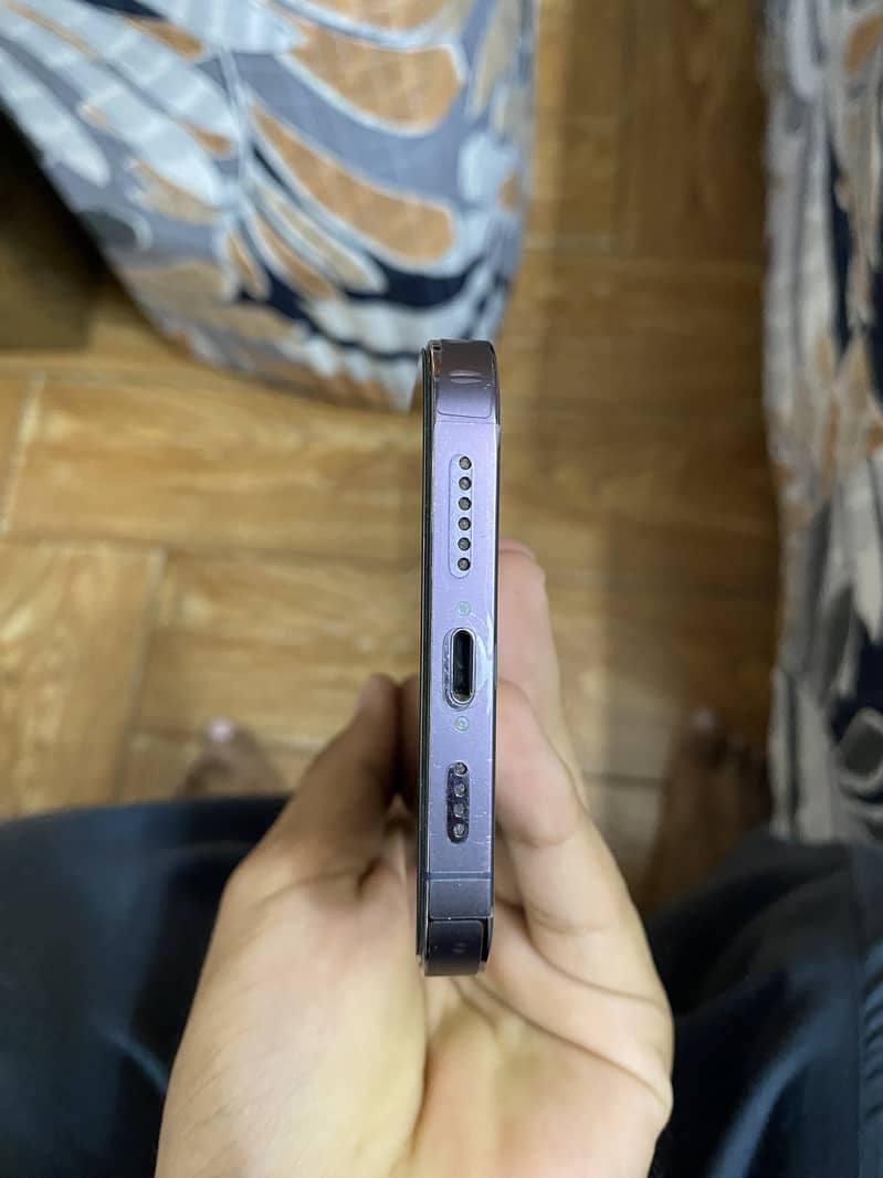 Apple iPhone 14 Pro Max 2