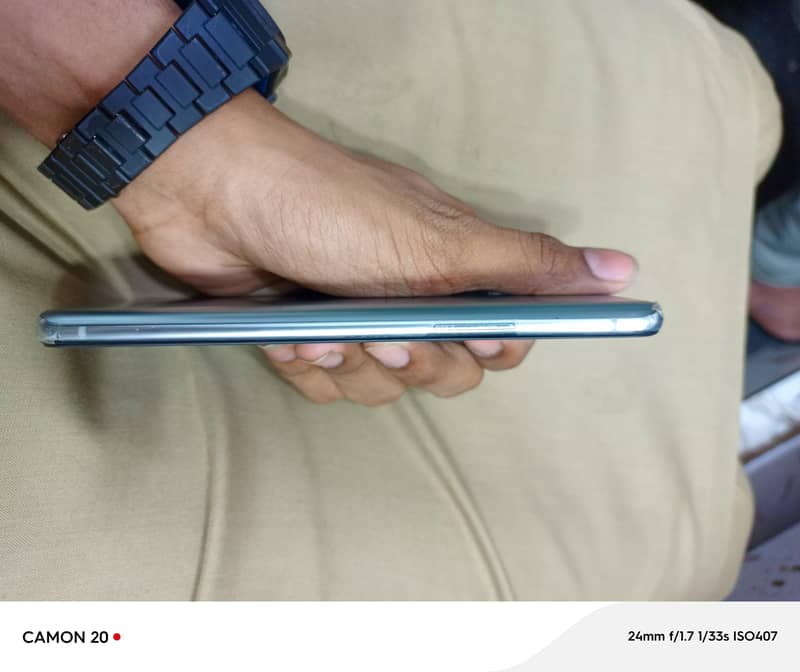 One Plus 8t 4