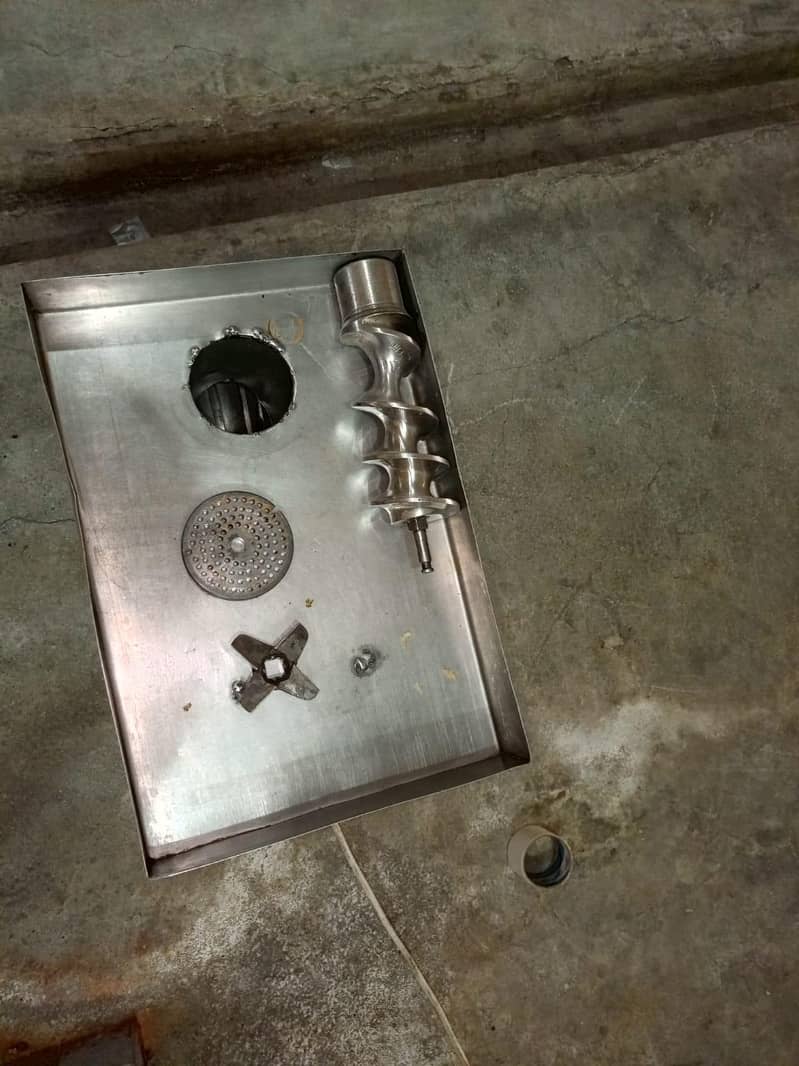mince machine / qeema Machine 1