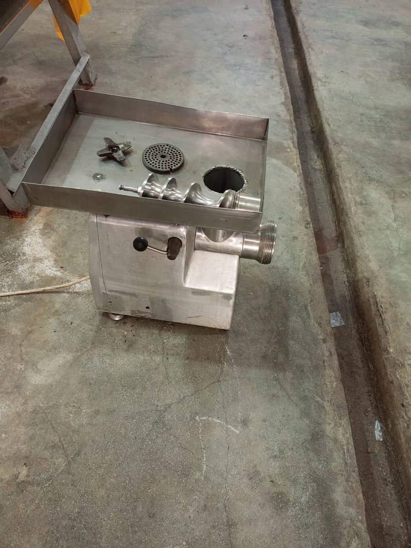 mince machine / qeema Machine 3