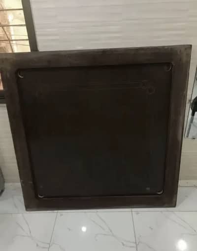 CARROM BOARD