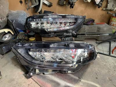 Honda civic 2020 head lights brand new condition