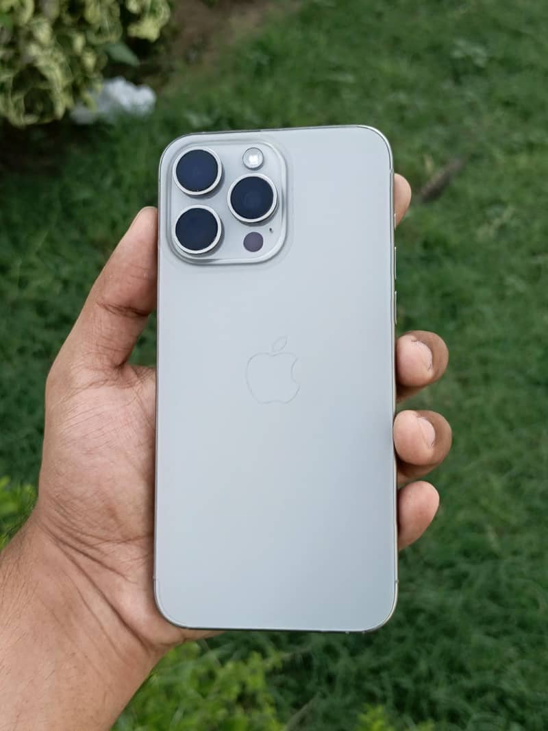 Iphone 15 Pro Max 0