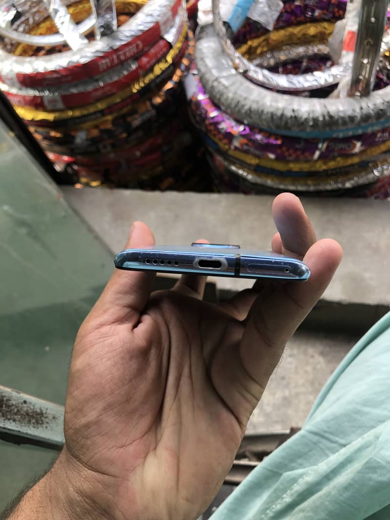 One plus 7t 1