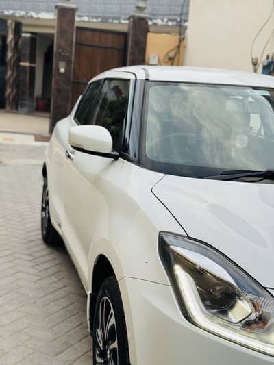 Suzuki Swift GLX CVT