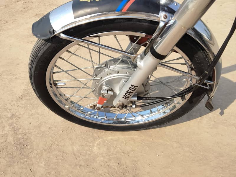CG 125 0
