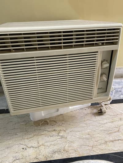 Window Ac 0.75 Used In A Very Good Condition