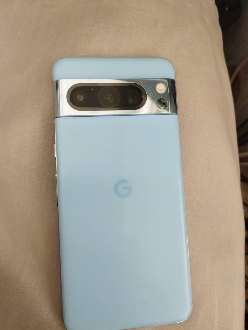 Google Pixel 8 Pro 0
