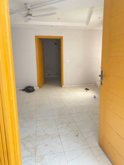 One bed flat Available for rent in main Kuri road newmal islamabad