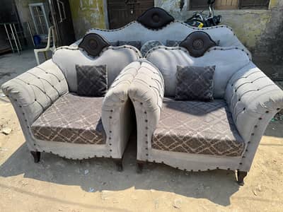 5 seater sofa good condition "03141522703"