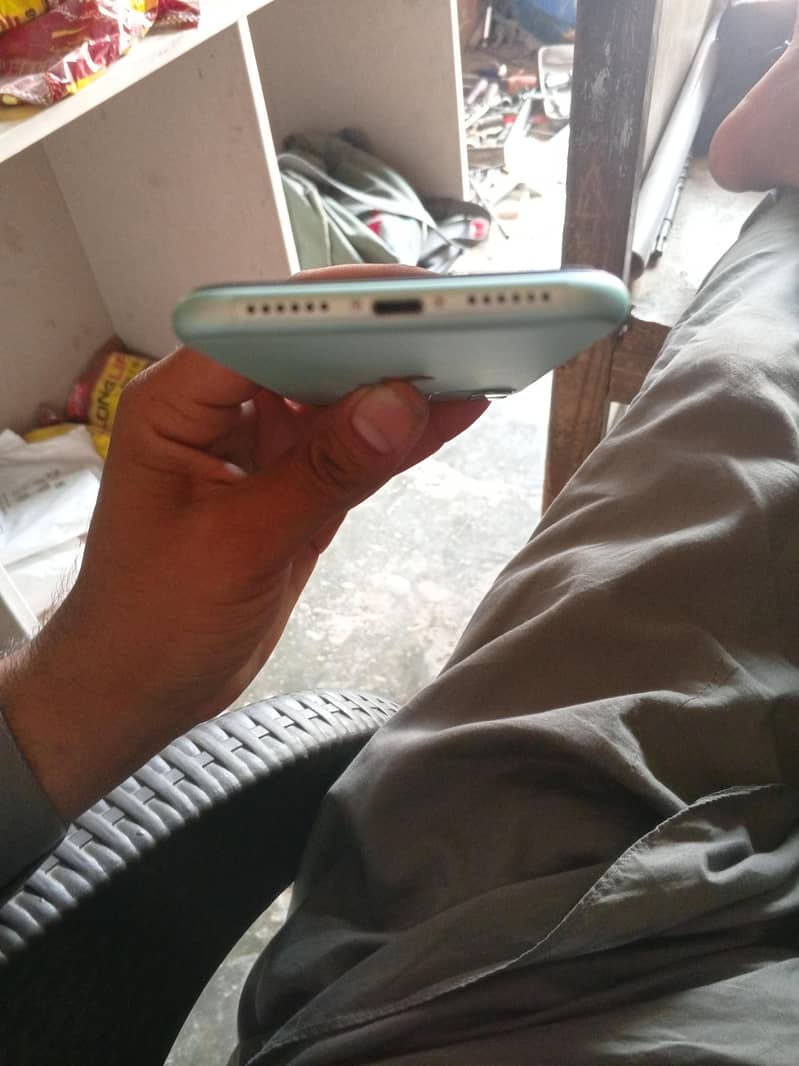 iphone 11 3