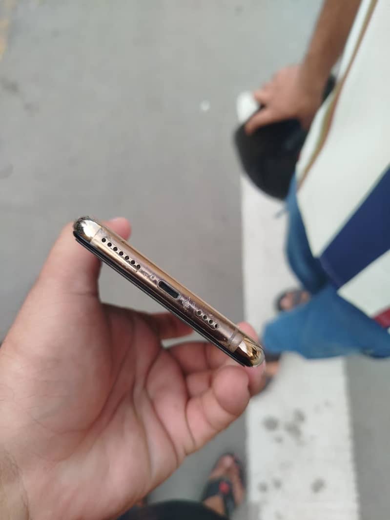64GB B 4